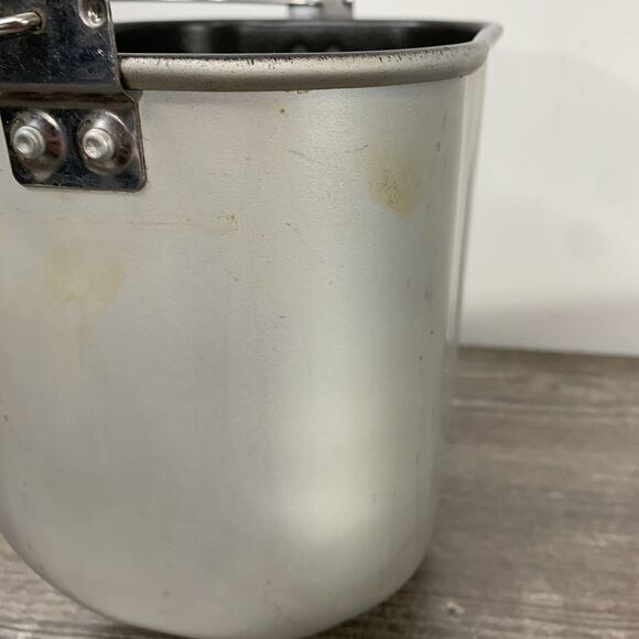 Sunbeam Bread Maker Model 5891 Pan & Paddle Only replacement parts - Picture 3 of 8